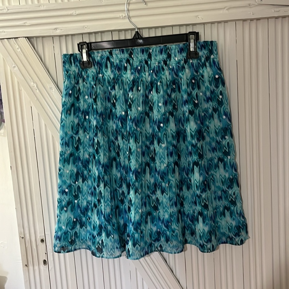White House black market size small skirt